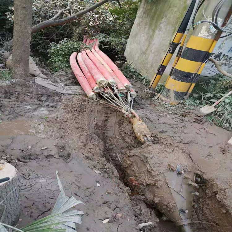 北川拖拉管